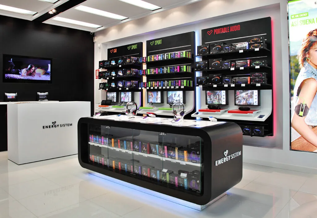 Mobiliario a medida para Duty Free.