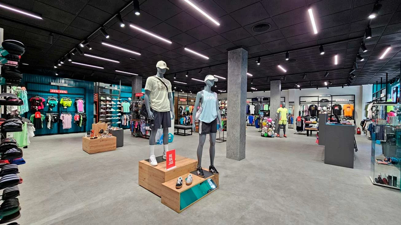 Mobiliario para tienda de deporte