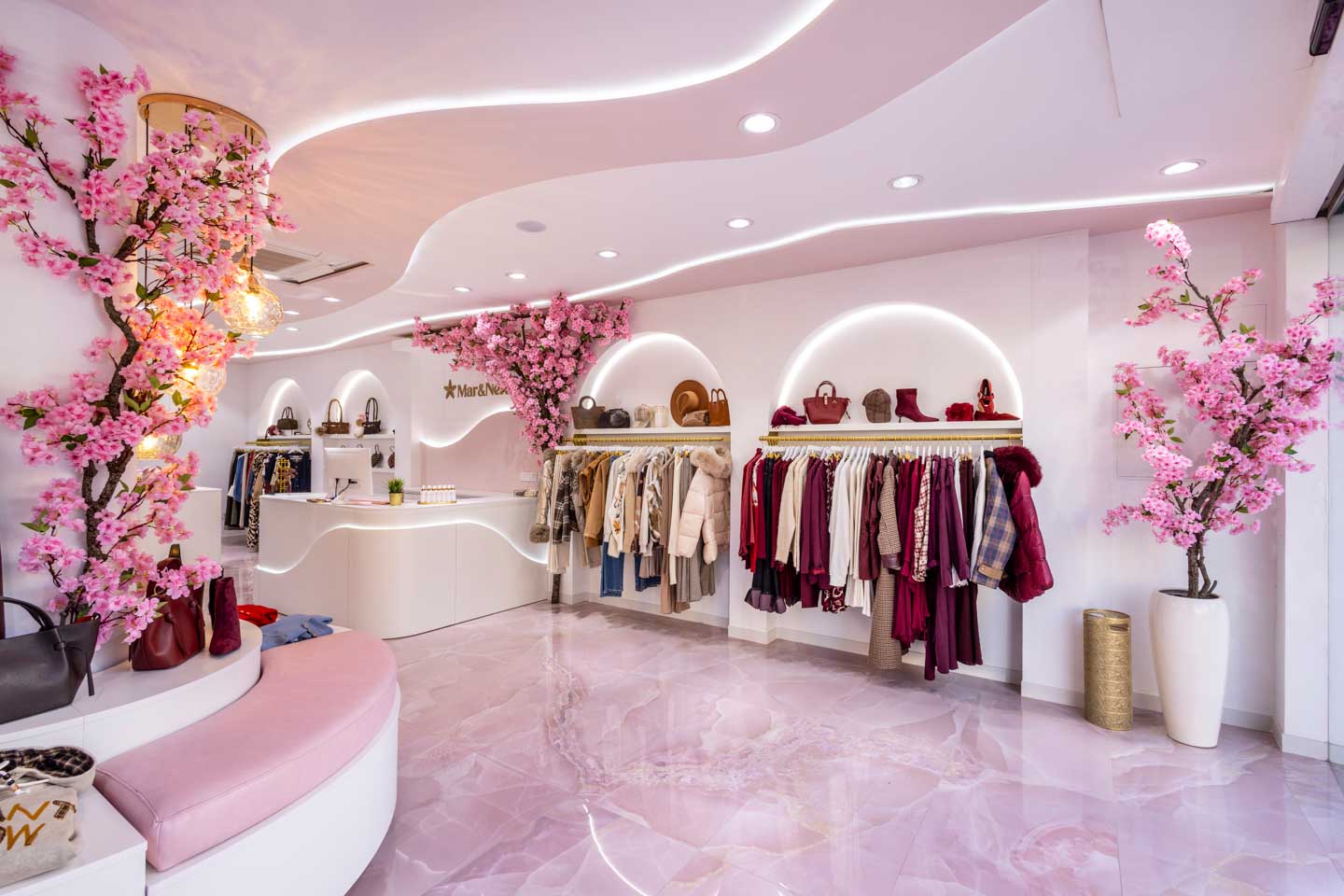 mobiliario de tiendas de ropa