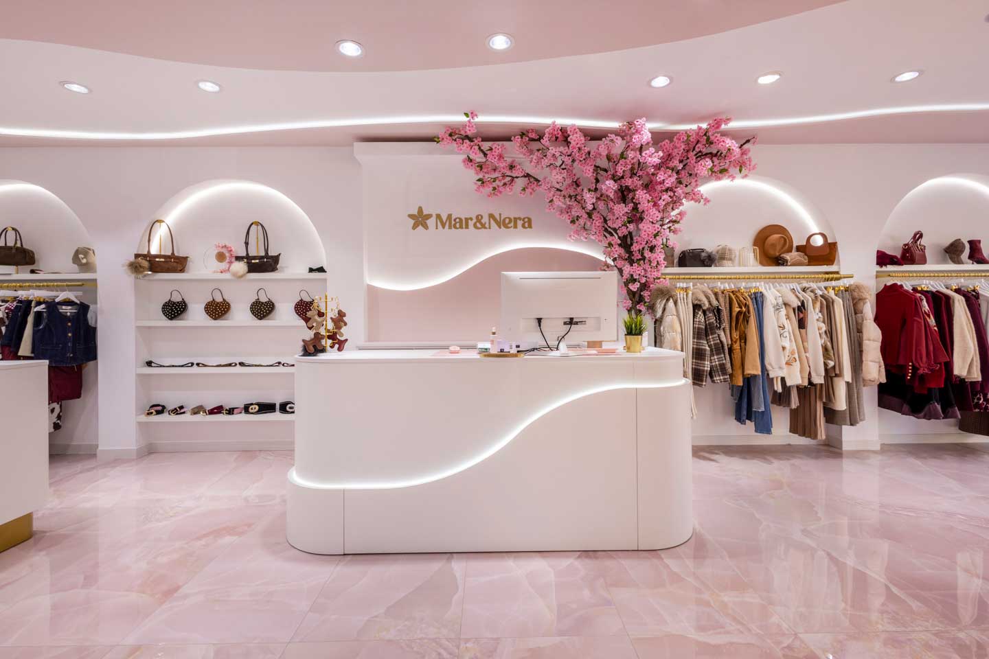 mobiliario de tiendas de ropa