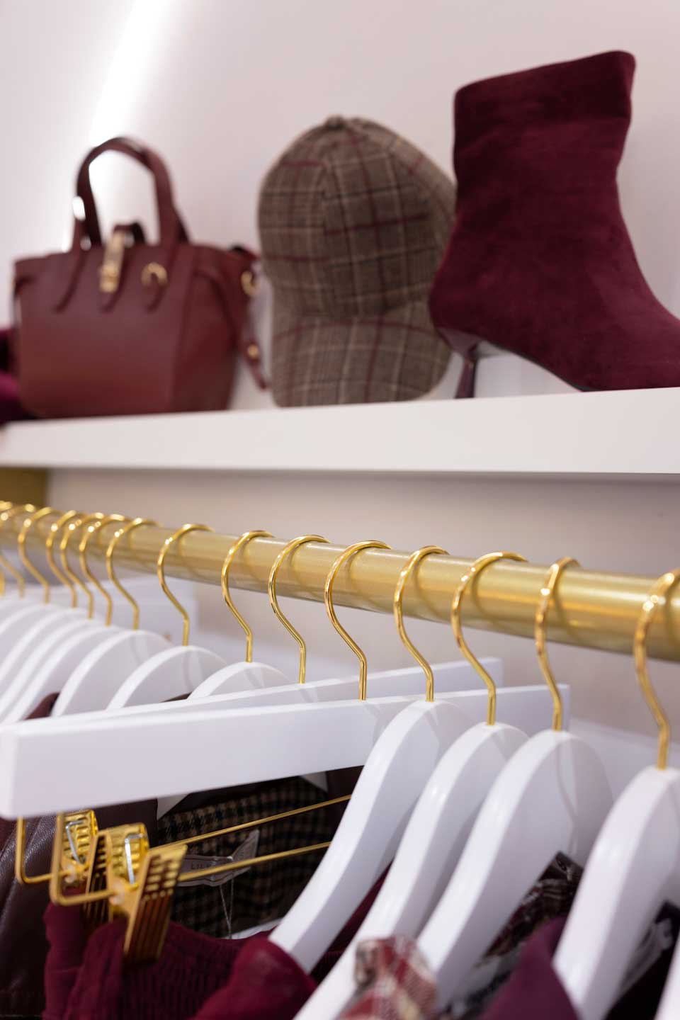 mobiliario de tiendas de ropa