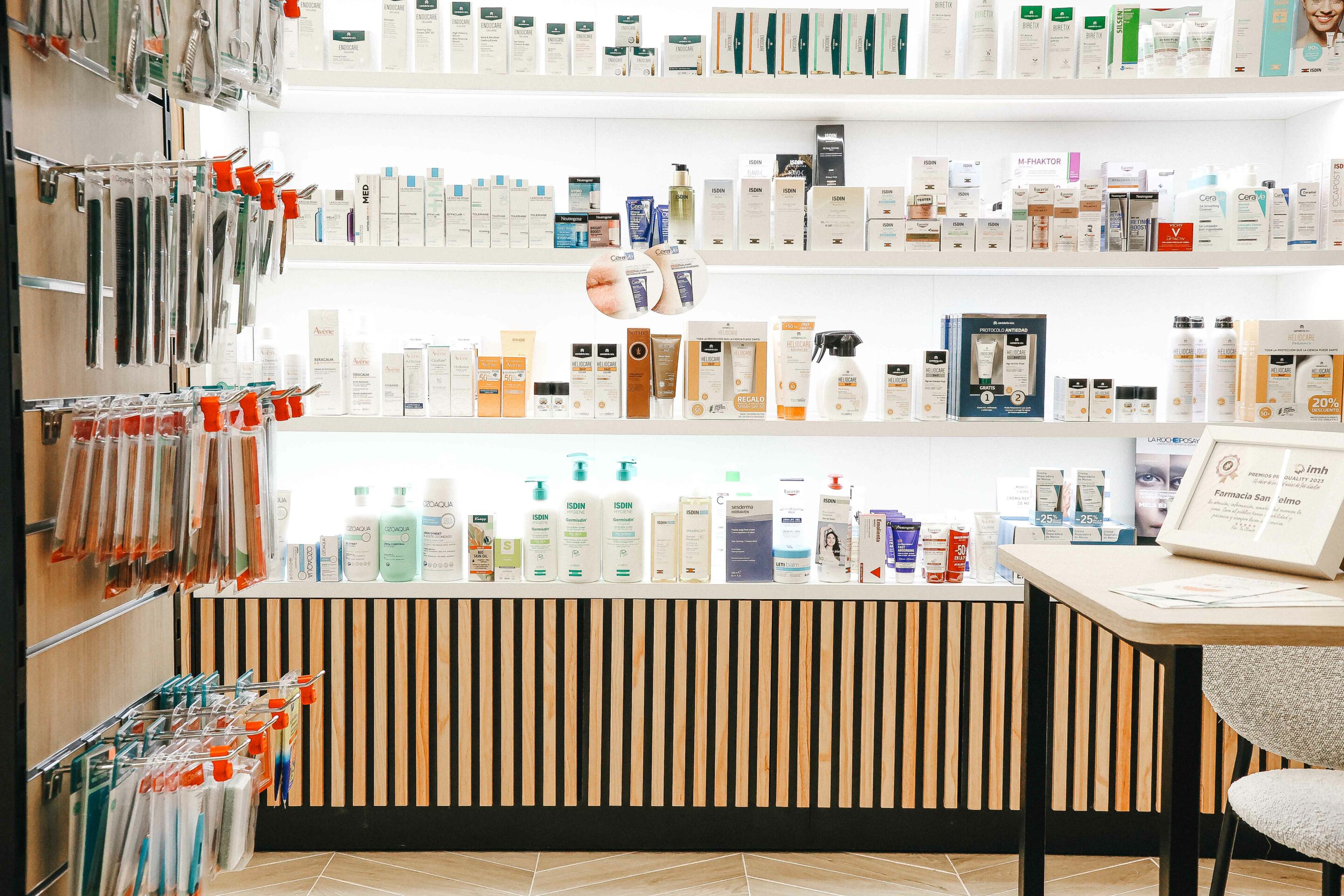 mobiliario farmacias