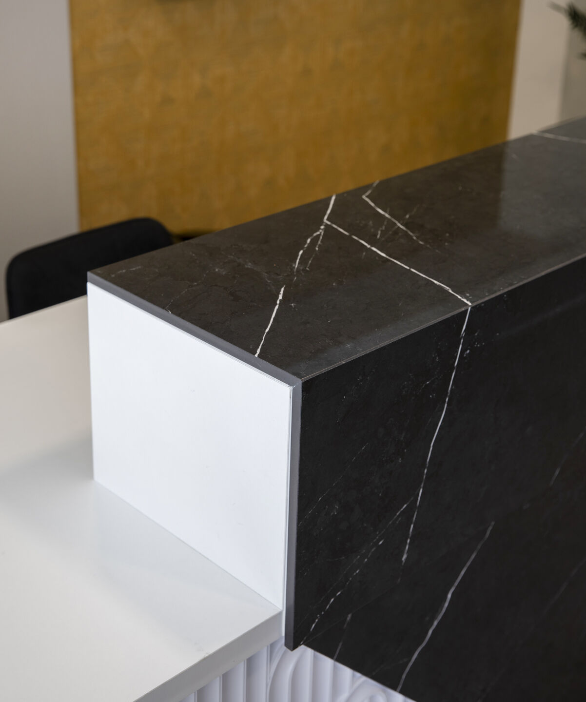 mobiliario retail materiales