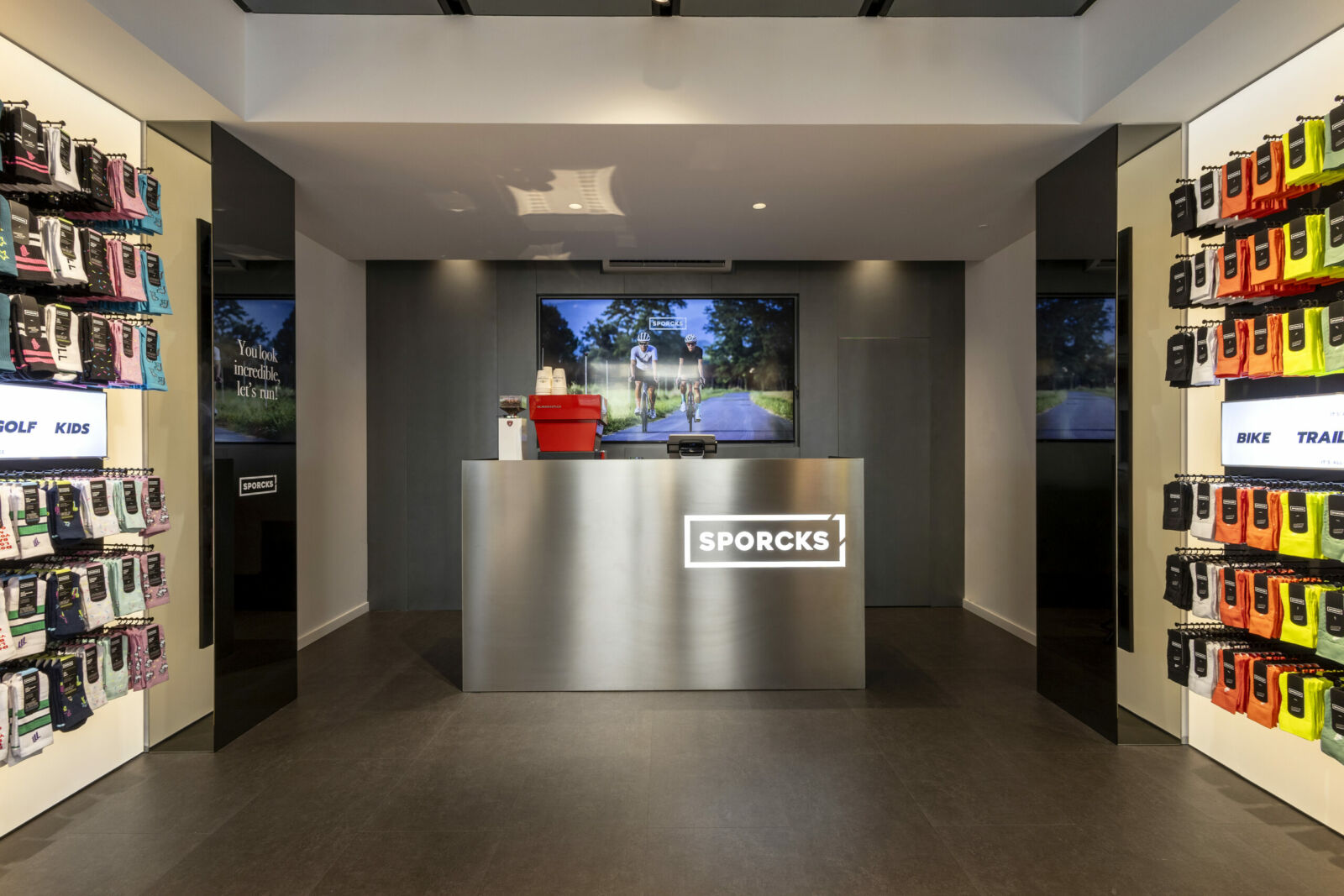 mobiliario retail materiales