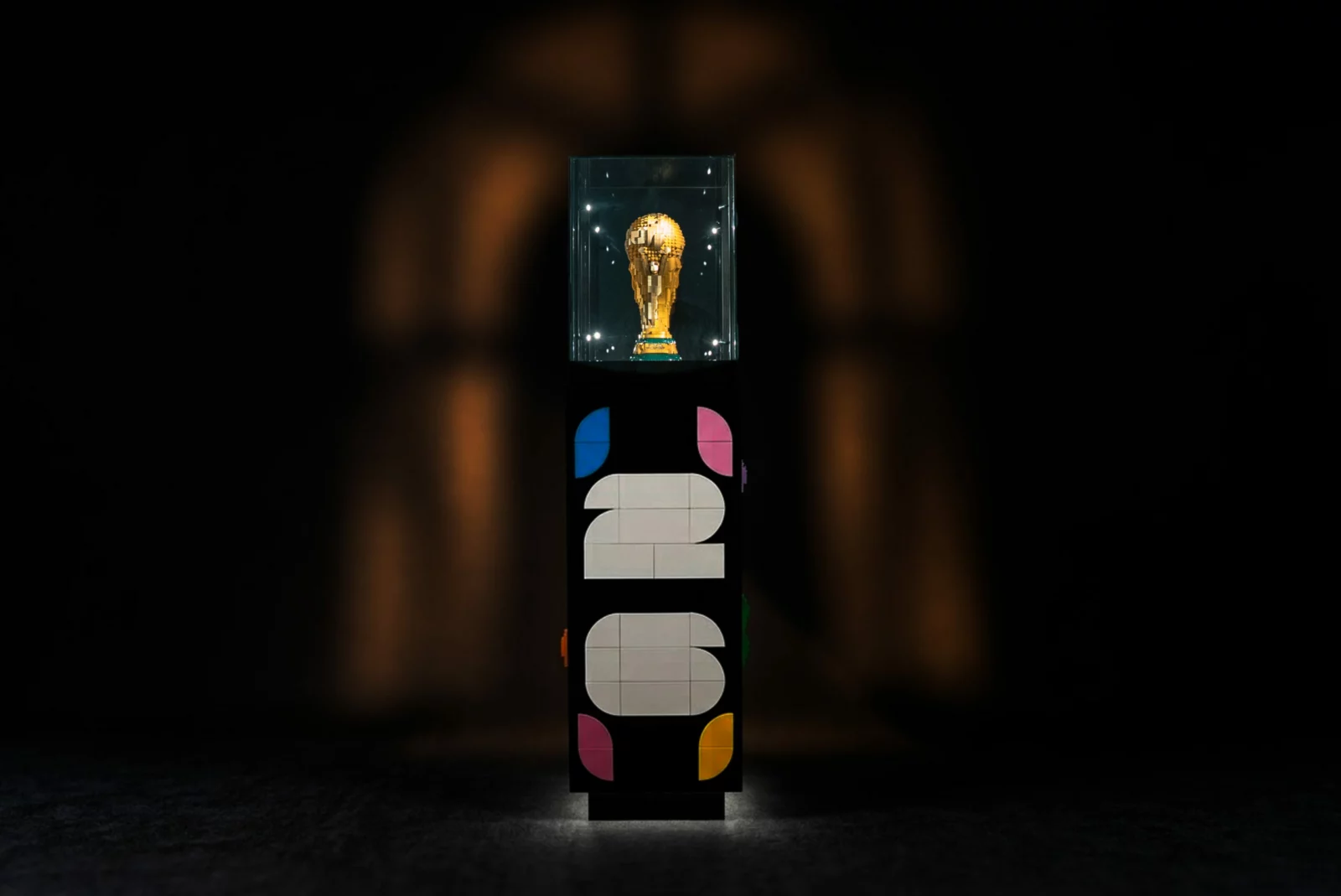Vitrina premium a medida para la FIFA World Cup 2026™ by LEGO®